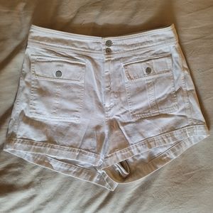 GAP White High-waisted Demin Shorts - 32